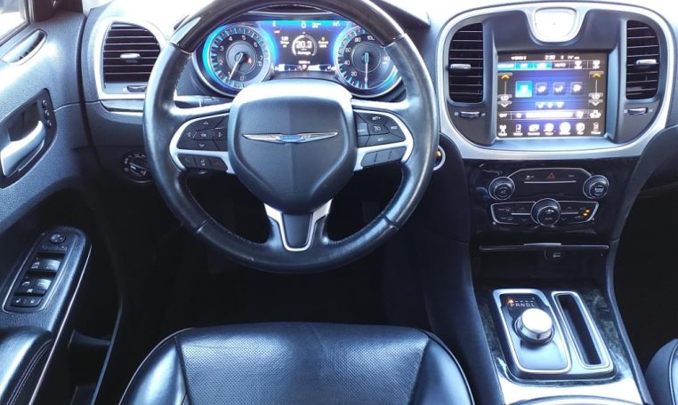 2016 Chrysler 300 C