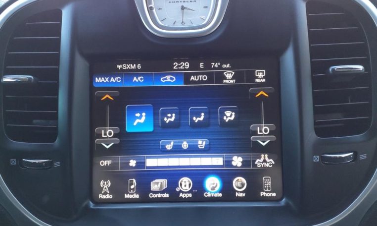 2016 Chrysler 300 C