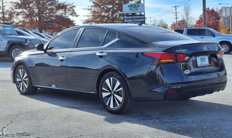 2022 Nissan Altima 2.5 SV 7948 (3) Rear