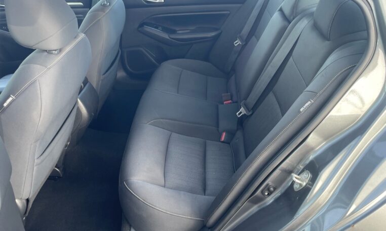 2021 Nissan Altima 2.5 SV 8008 Back Seats (15)
