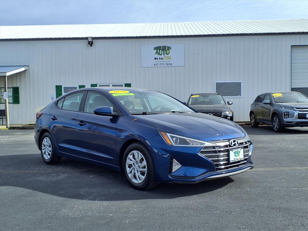 2020 Hyundai Elantra SE's photo