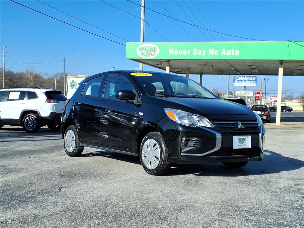 2021 Mitsubishi Mirage ES's photo