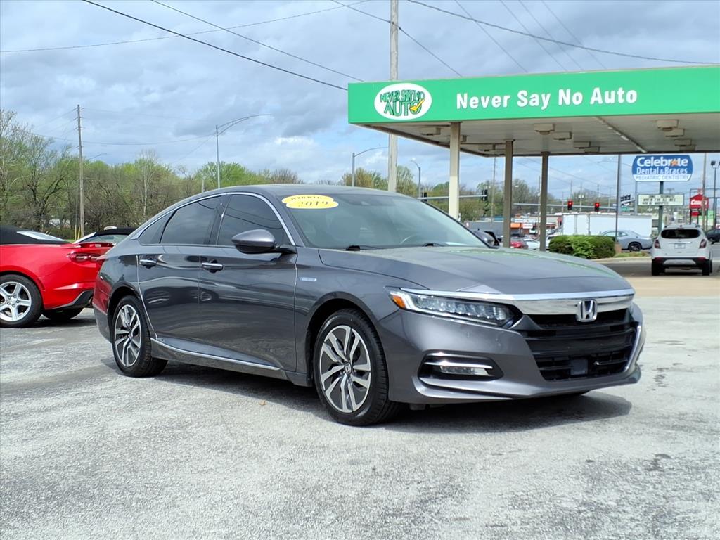 2019 Honda Accord Hybrid Touring's photo
